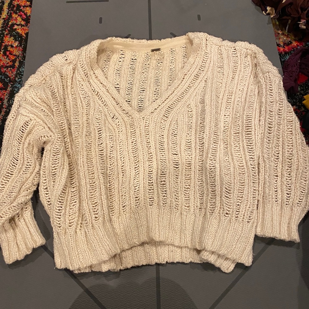 FREE PEOPLE SWEATER